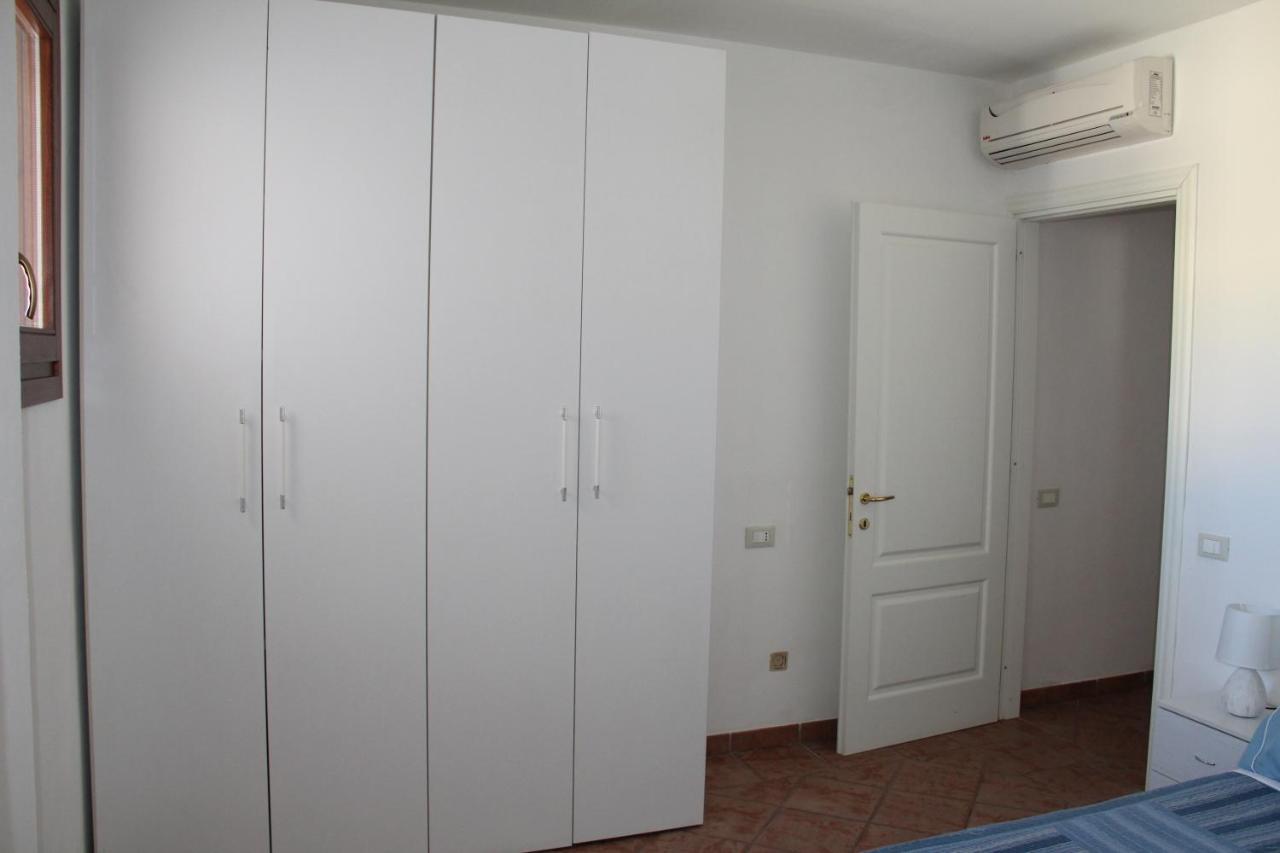 Appartamento Le Vele ปอร์โตซานเปาโล ภายนอก รูปภาพ