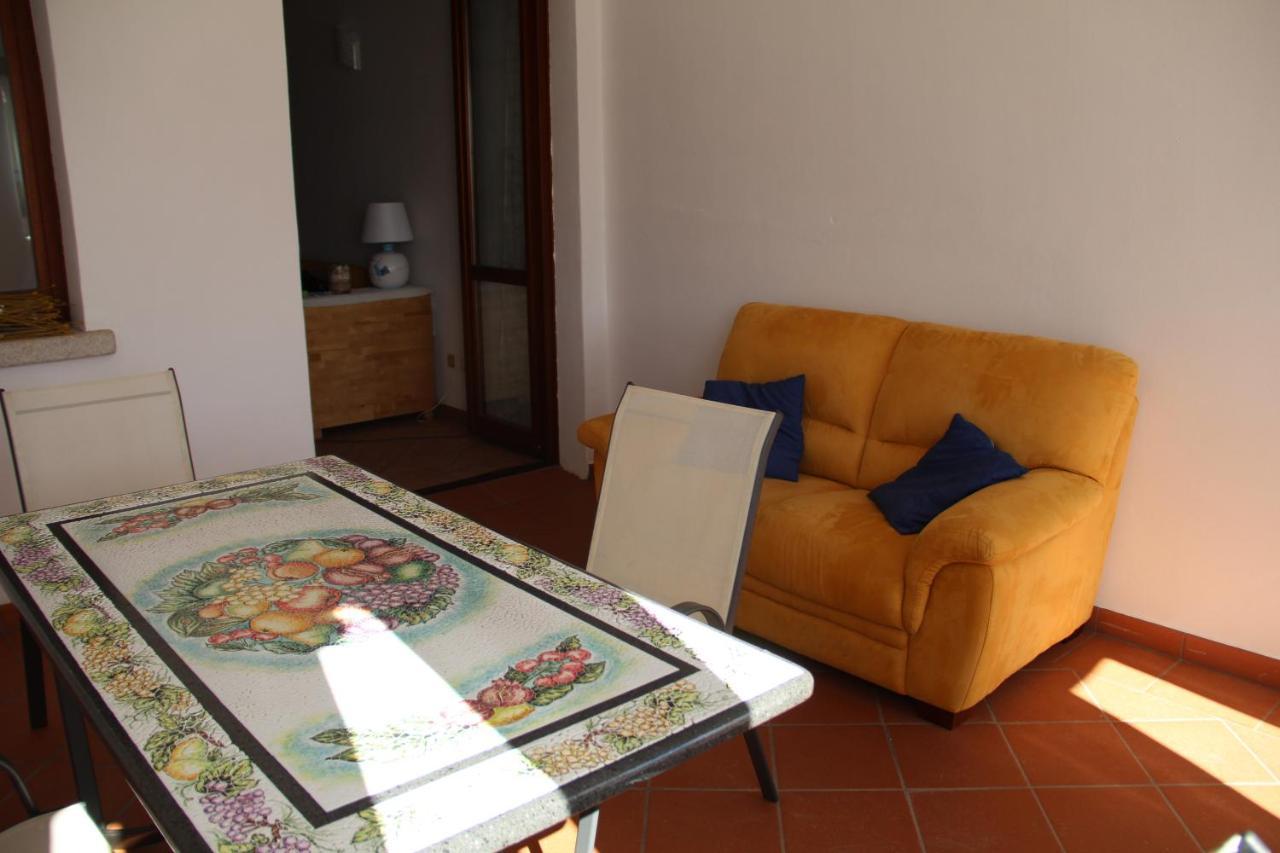 Appartamento Le Vele ปอร์โตซานเปาโล ภายนอก รูปภาพ